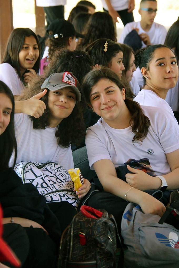 طلّاب طبقة الثوامن من اعدادية دار التربية والعلوم بجولة استكشافية لمعالم جلجولية 